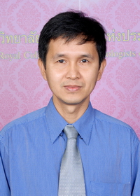 รูป นายแพทย์ พิพัฒน์ คุ้มทรัพย์