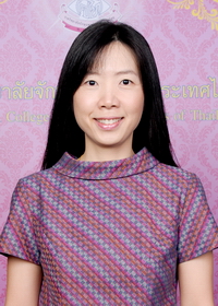 รูป แพทย์หญิง พิมพ์สิริ ชมะนันทน์