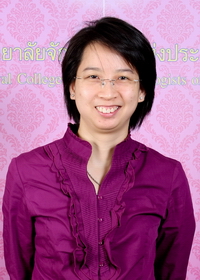 รูป แพทย์หญิง ภารดี คุณาวิศรุต